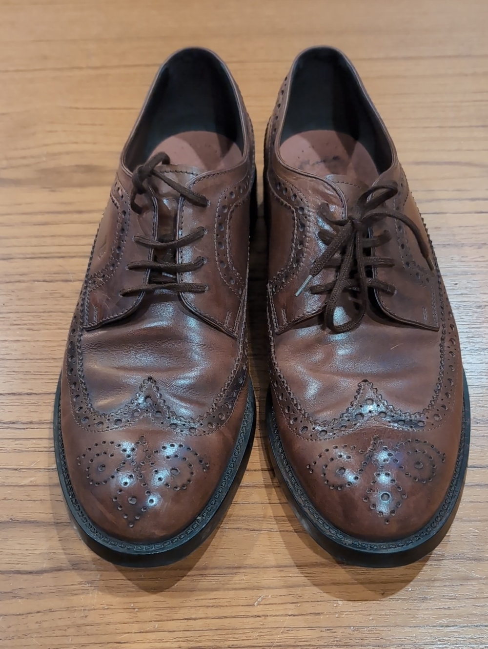 Tod's Brown Leather Wingtip Derby Shoes